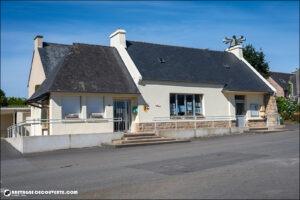 La mairie de la commune de Loc-Brévalaire dans le Finistère.