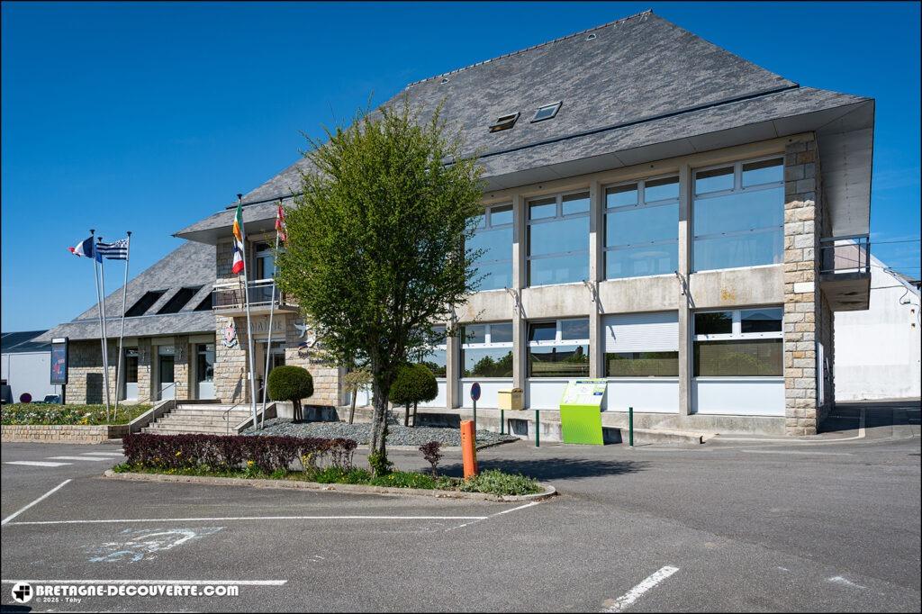 La mairie de la commune de Crozon dans le Finistère.