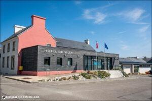 La mairie de la commune de Camaret-sur-Mer dans le Finistère.