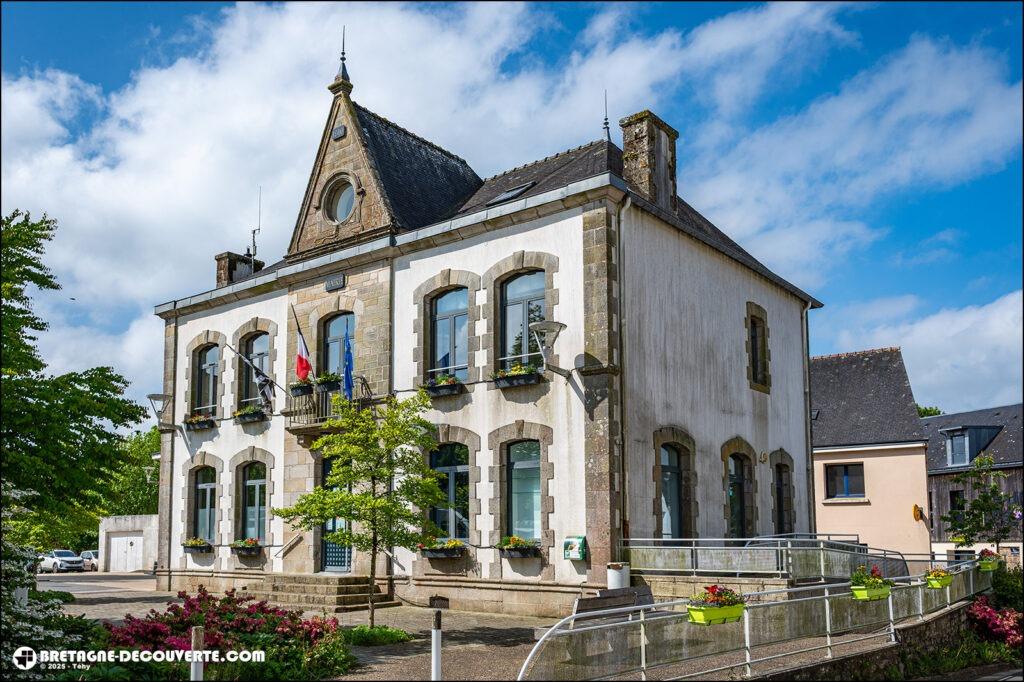 Mairie de la commune de Guiscriff dans le Morbihan.