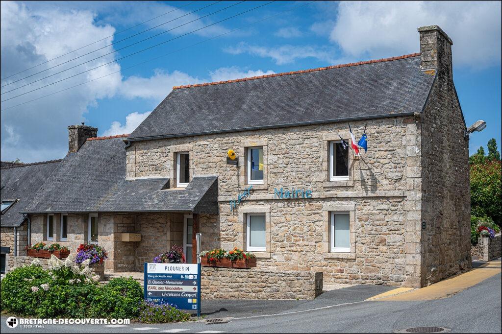 Mairie de la commune de Plounérin dans les Côtes d'Armor.