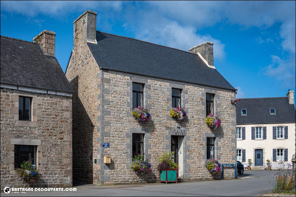 Mairie de la commune de Plouzélambre dans les Côtes d'Armor.