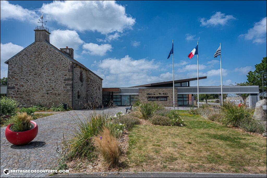 Mairie de la commune de Ploudaniel dans le Finistère.