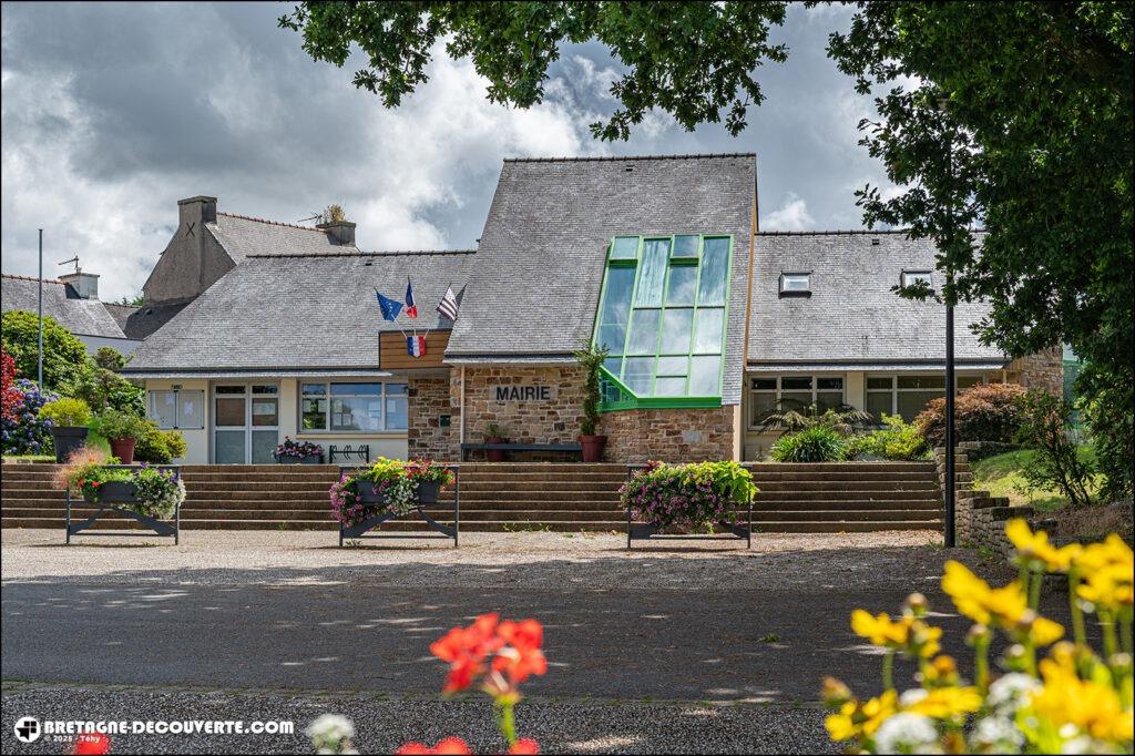 Mairie de la commune de Saint-Urbain dans le Finistère.