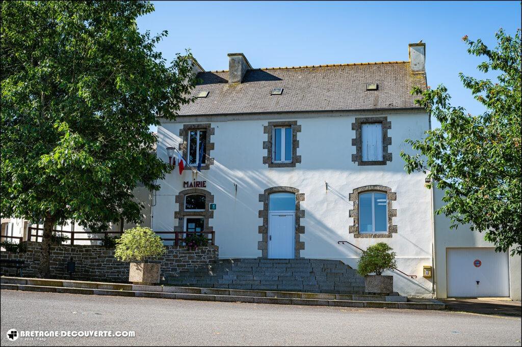 La mairie de la commune de Lanneufret dans le Finistère.