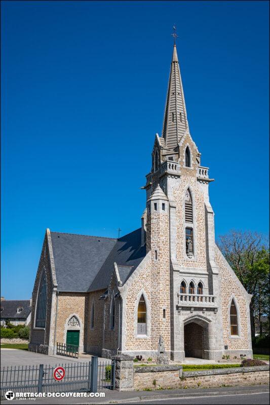 L'église Sainte-Bernadette à Brignogan dans le Finistère.