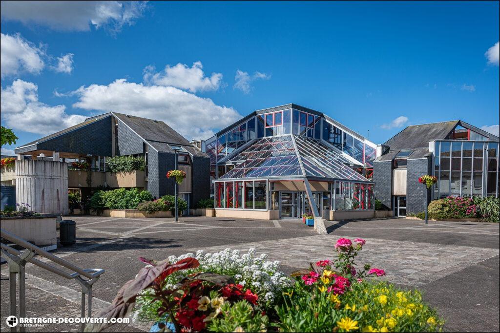 La mairie de la commune de Landivisiau dans le Finistère.