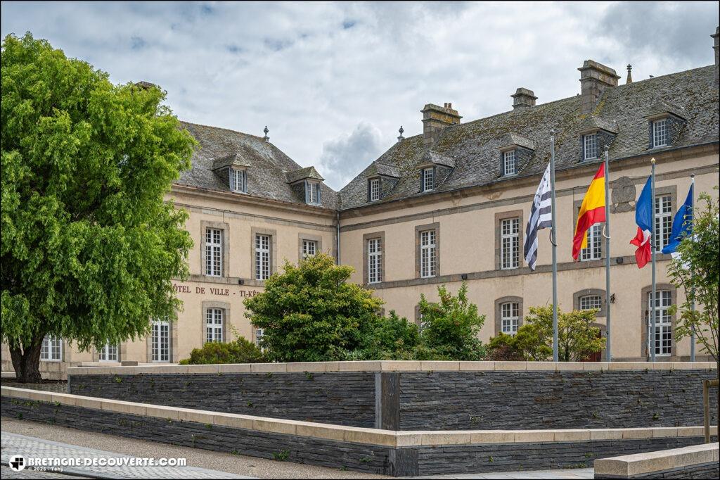 Mairie de la commune de Saint-Pol-de-Léon dans le Finistère.