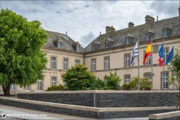 Mairie de la commune de Saint-Pol-de-Léon dans le Finistère.