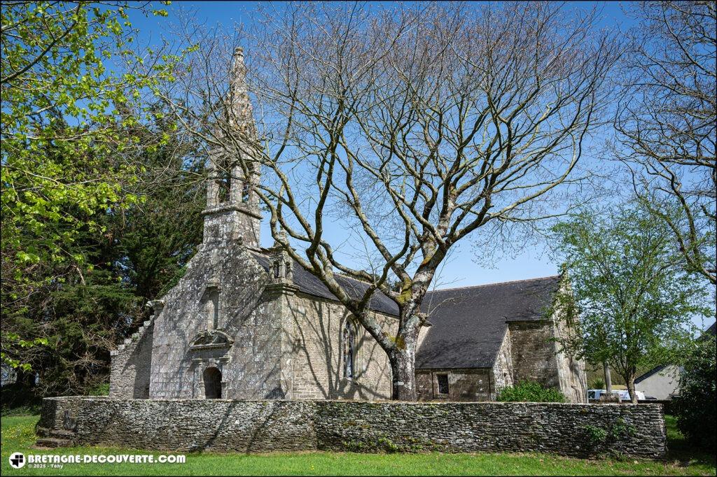 La chapelle Saint-Maudez sur la commune de Lennon.