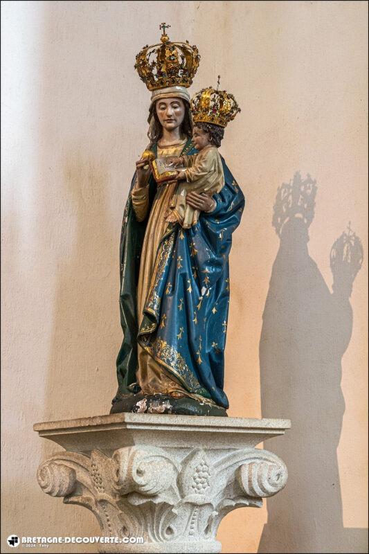 Statue de Notre-Dame des Portes sur la commune de Châteauneuf-du-Faou.