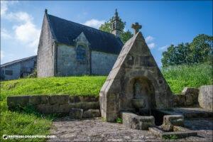 La fontaine de la chapelle Sainte-Brigitte sur la commune de Guengat dans le Finistère.