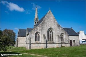 L'église paroissiale Saint-Gilles sur la commune de Plonéis dans le Finistère..