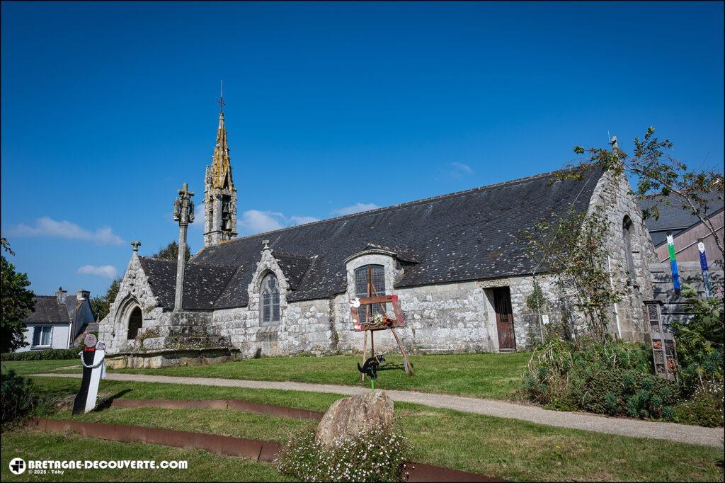L'église paroissiale Saint-Cornely sur la commune de Gourlizon dans le Finistère.