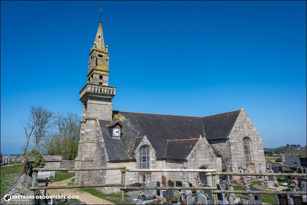 L'église paroissiale Sainte-Ediltrude de Tréflez.