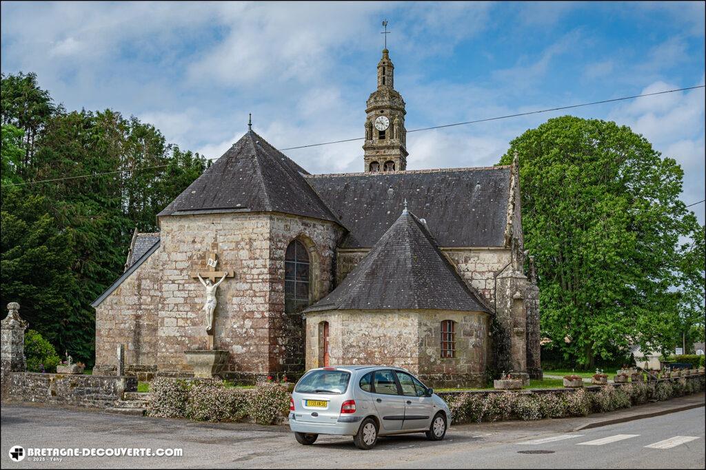 L'église paroissiale Notre-Dame-de-Lorette sur la commune de Roudouallec.