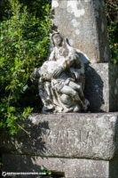 Le calvaire de Kerozal sur la commune de Plouguin.