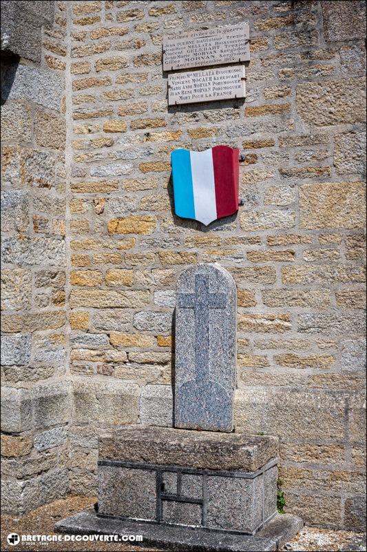Le monument aux morts du village de Trézien sur la commune de Plouarzel.