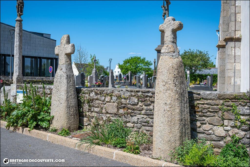 Les stèles du l'Âge de fer dans le bourg de Locmaria-Plouzané.