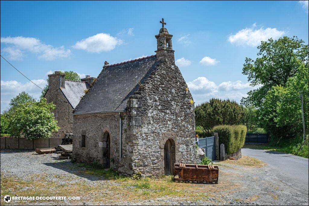 La chapelle Saint-Nicolas sur la commune de Bégard dans les Côtes d'Armor.