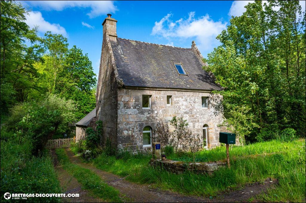 Le moulin de Kerzéan sur la commune de Cléder.