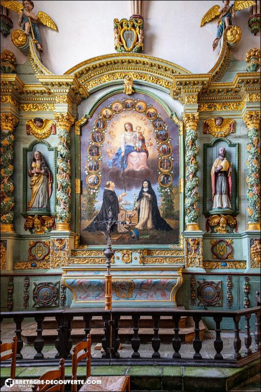Le retable du rosaire de l'église Saint-Pierre de Hanvec.
