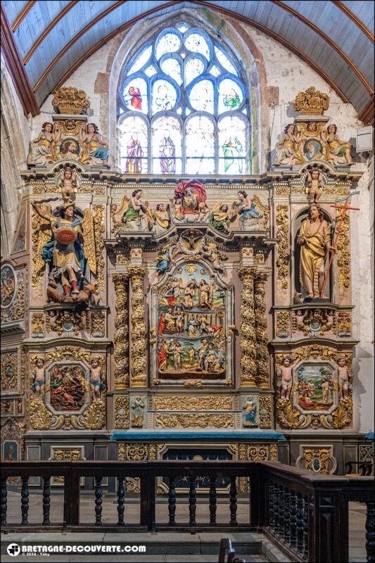 Le retable Saint-Jean-Baptiste de l'église Notre-Dame de Lampaul-Guimiliau.