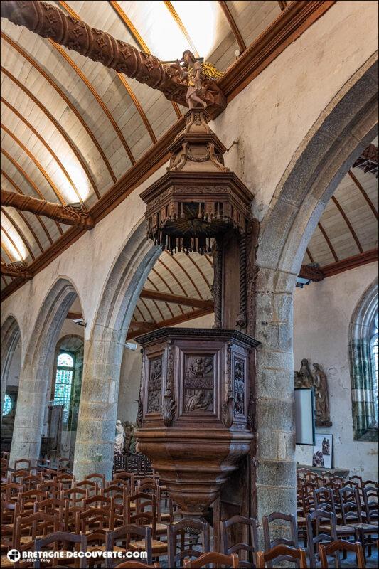 La chaire à prêcher de l'église Notre-Dame de Lampaul-Guimiliau.