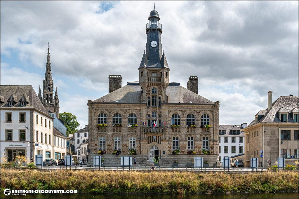 La mairie de Châteaulin dans le Finistère.