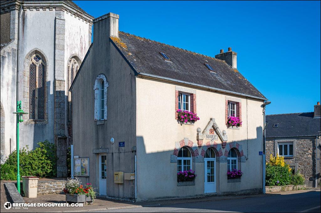 La mairie de Botshorel dans le Finistère.