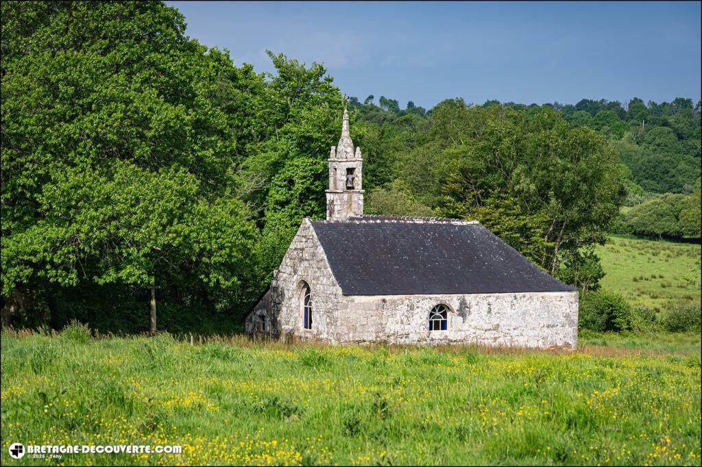 La chapelle Notre-Dame-de-Bonne-Nouvelle sur la commune de Leuhan dans le Finistère.