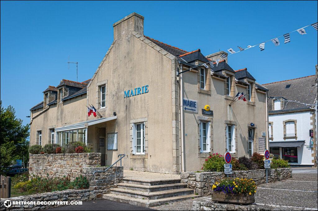 La mairie de Beuzec-Cap-Sizun dans le Finistère.