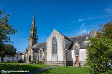 L'église paroissiale Saint-Pierre de Plouguin.