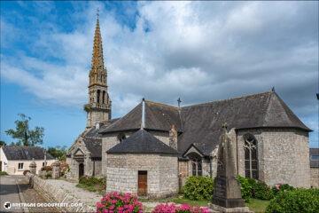 L'église Saint-Magloire sur la commune de Mahalon dans le Finistère.