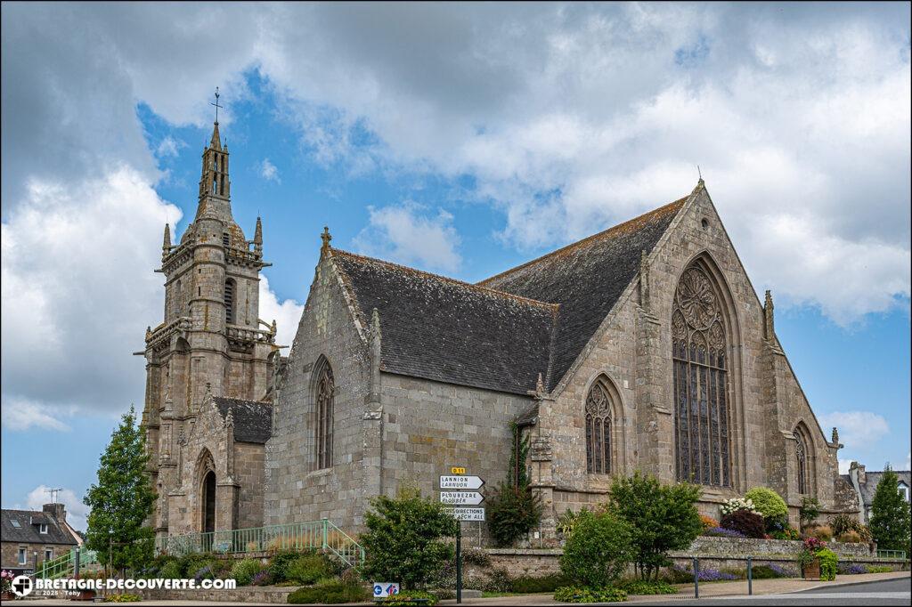 L'église Notre-Dame dans la commune de Plouaret.
