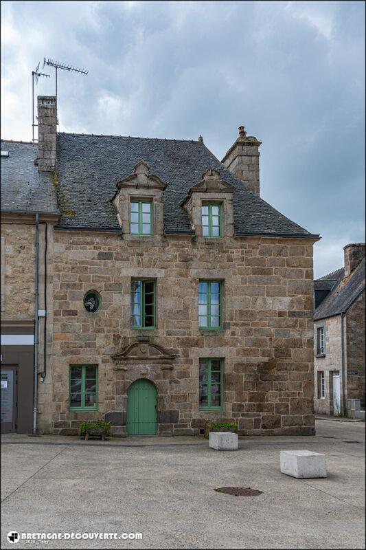 Ancienne maison du bourg de Plouaret.