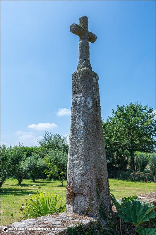 La stèle christianisée d'Anterrenn sur la commune de Plouguerneau.