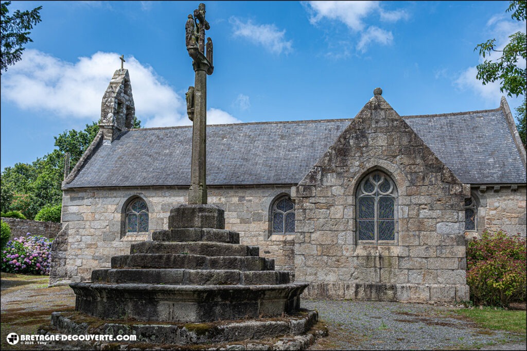 La chapelle Sainte-Pétronille sur la commune de Ploudaniel.
