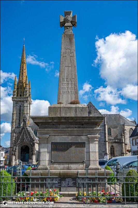 Le monument aux morts sur la commune de Landivisiau.