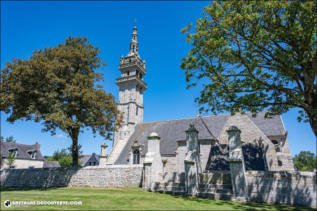 La chapelle Notre-Dame de Berven sur la commune de Plouzévédé.