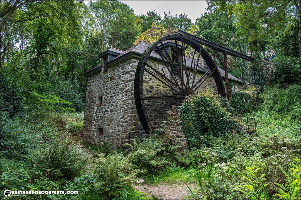 Le moulin de Keriolet sur la commune de Beuzec-Cap-Sizun.