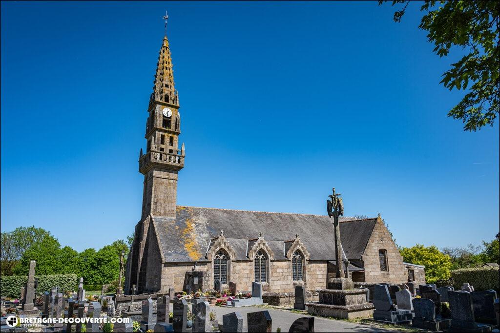 L'église Saint-Rivoaré de Lanrivoaré dans le Finistère.