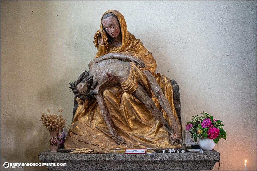 La pieta de l'église Saint-Arzel de Plouarzel.