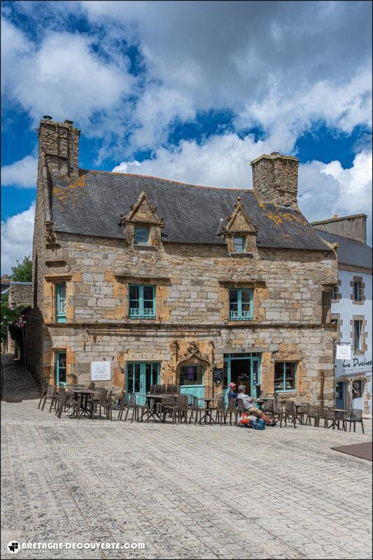 La maison Gérard dans le bourg de la commune de Saint-Renan.